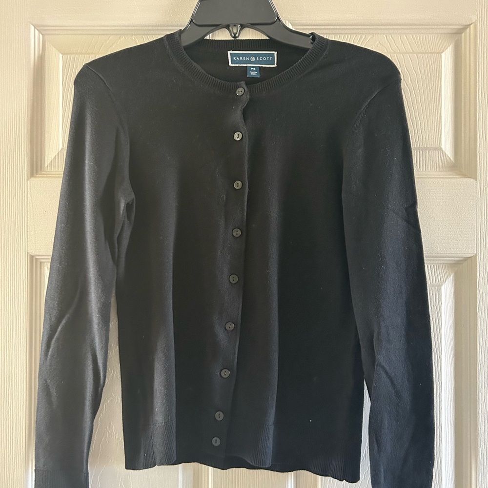 Like new Karen Scott Women's Cardigan Sweater size PS